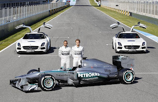 Mercedes-Benz AMG F1 W04 2013 Front Side