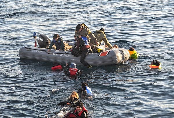 Ανθρωποθύελλα λαθρομεταναστών υπόσχεται στην Ελλάδα ο νομάρχης της Σμύρνης