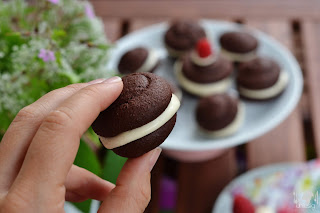 leckere Schoko Whoopies mit Frischkäsefüllung