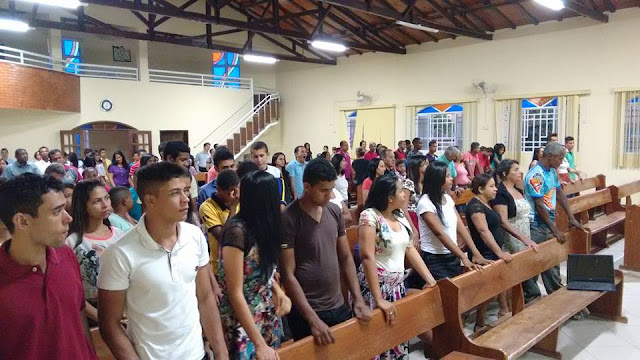 Visita do Clube de Jovens de Januária-MG ao Unidos em Cristo de Itacarambi-MG
