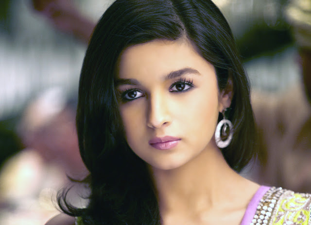 Alia Bhatt HD Wallpaper