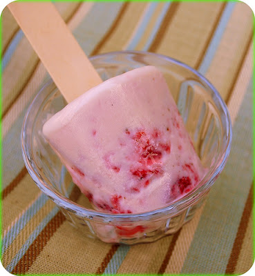 strawberry ice cream pops