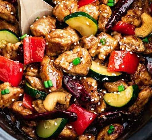 SKINNY SLOW COOKER KUNG PAO CHICKEN #healthy #diet