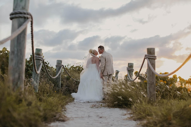 Tween Waters Wedding | Captiva Island Photographer