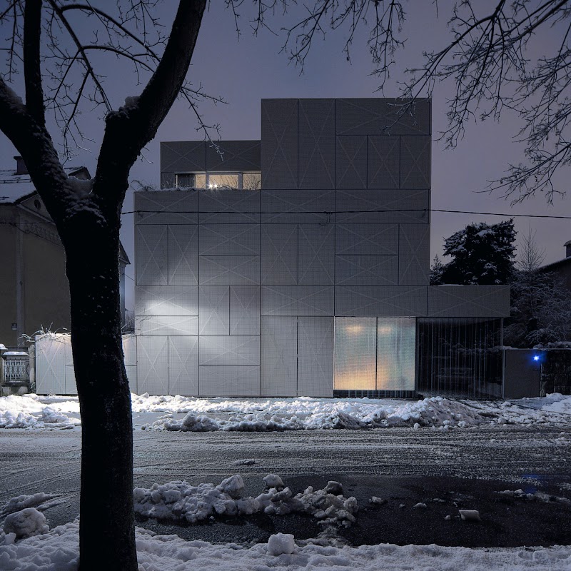 Villa Criss-Cross - OFIS Architects