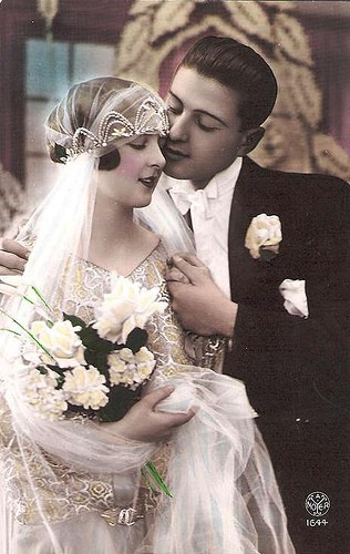 Speakeasy Sass 1920s Themed Weddings Lead the Trend Pack