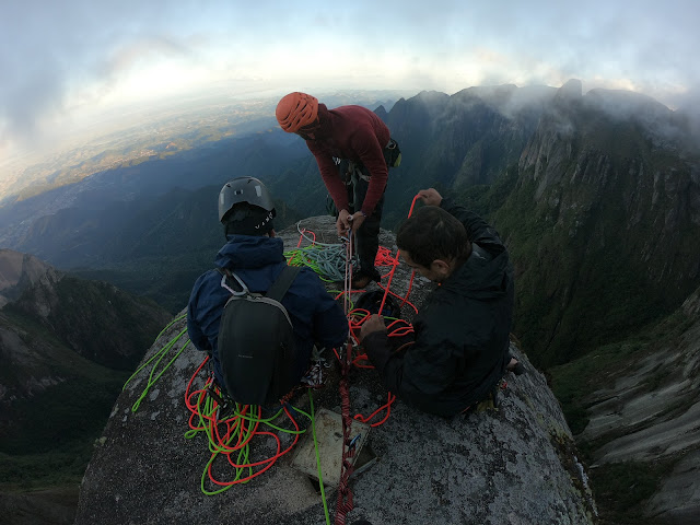 Escalada na Agulha do Diabo