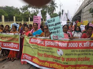 Women-pensioner-protest