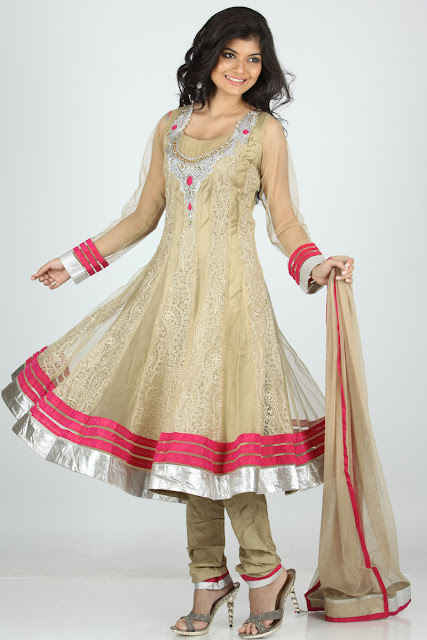 Pakistani-Wedding-Churidar-Frocks