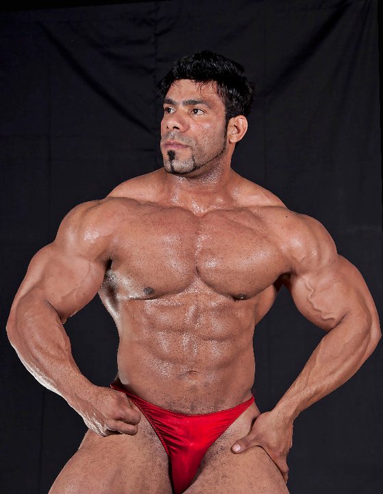 Resultado de imagem para Issa Al Hasani bodybuilder