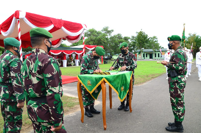 Firmansyah Hadiri Sertijab Danyonif 623 Bhakti Wira Utama dari Jordania ke Dhuwi Hendrajaja.lelemuku.com.jpg