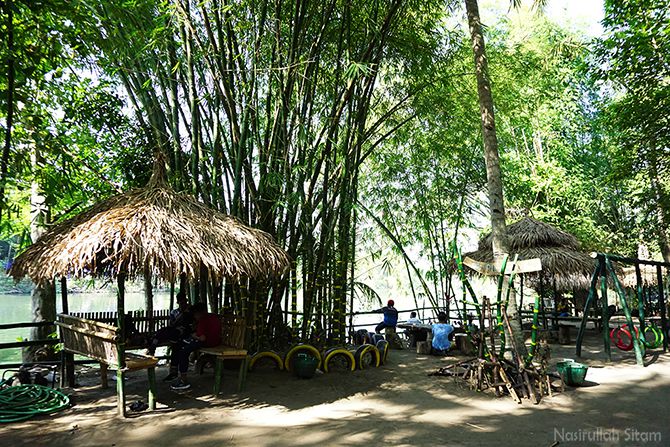 Gazebo yang ada di Tamab Glugut Bantul