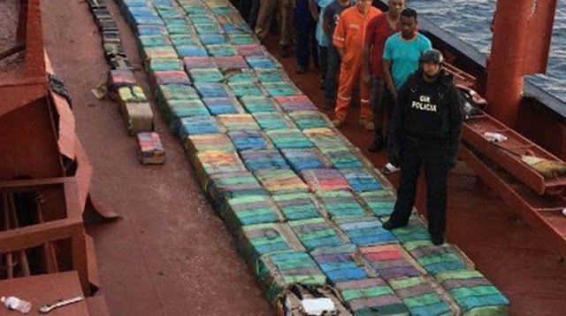 Εντοπίστηκε το μεγαλύτερο φορτίο κοκαΐνης στην ιστορία – 8 τόνοι σε δύο πλοία! (ΦΩΤΟ)