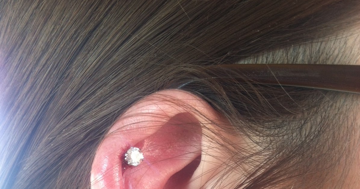 My Life As A College Girl: Cartilage Piercing