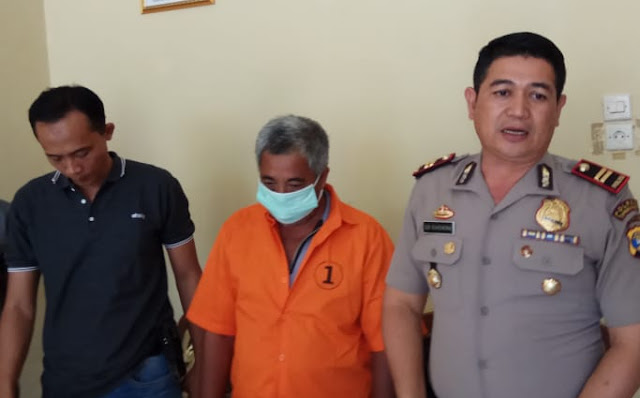 SEORANG PRIA YANG MENGAKU SEBAGAI DUKUN DI TANGKAP POLISI KARNA TELAH MENCABULI PASIENNYA 