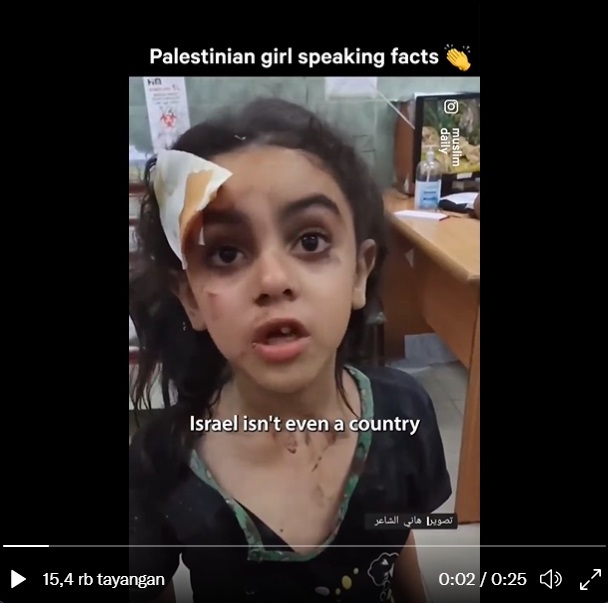 Serangan membabi buta pesawat tempur Israel yang membom wilayah Gaza Palestina sejak Juma Meskipun terluka oleh serangan bom, Gadis kecil Palestina ini memberi pesan kuat: Israel tidak akan pernah menjadi sebuah negara! Dia ada di bawah kakiku