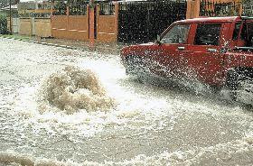 sewer geyser, Honduras