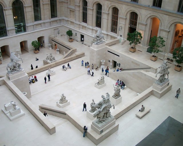 Cour Marly, Musée du Louvre, Paris