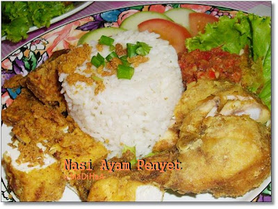Dari Dapur MaDiHaA: Nasi Ayam Penyet
