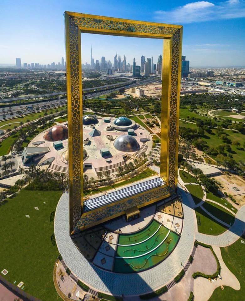  Bingkai Gambar  Terbesar Dunia di Dubai AkuBahrain