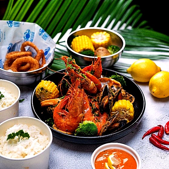 OMBAK KITCHEN BEST Halal Cajun Seafood Restaurant In Bangsar