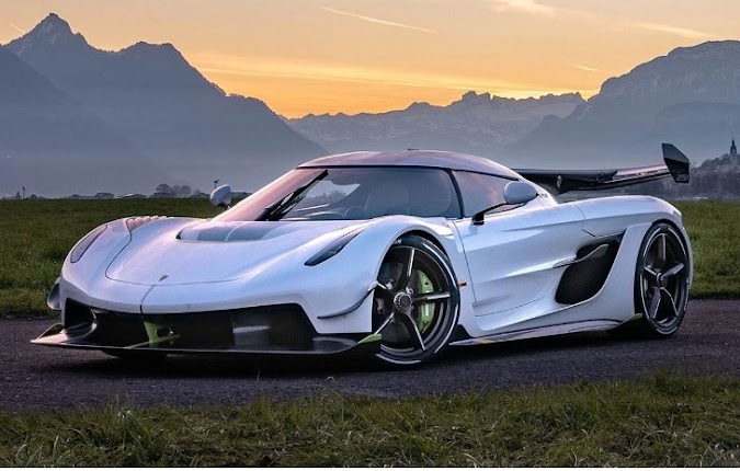 What is a Hypercar? Exploring the Phenomenon of Hypercars: Unleashing the Future of Automotive Engineering