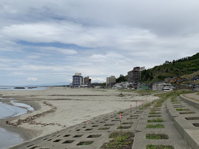 湯野浜ビーチと旅館群