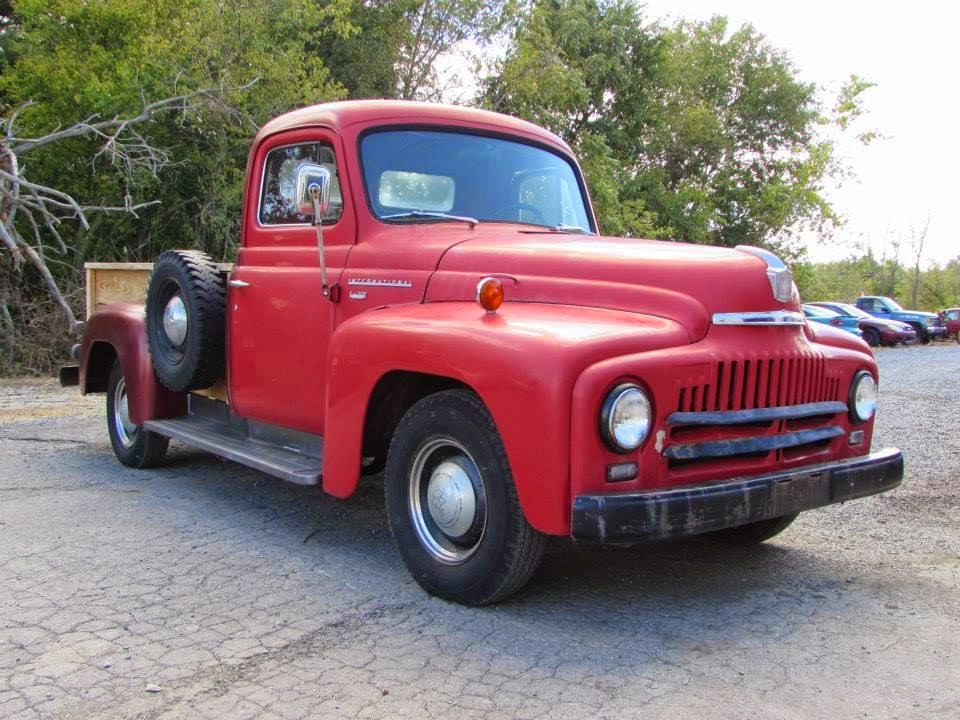 All American Classic Cars 1952 IHC International  L 110 