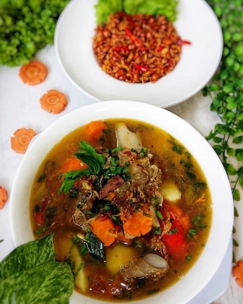 Resep Rumahan Favorit Sop Iga sapi