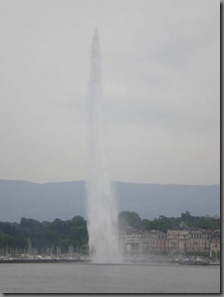 fountain shoots  450ft