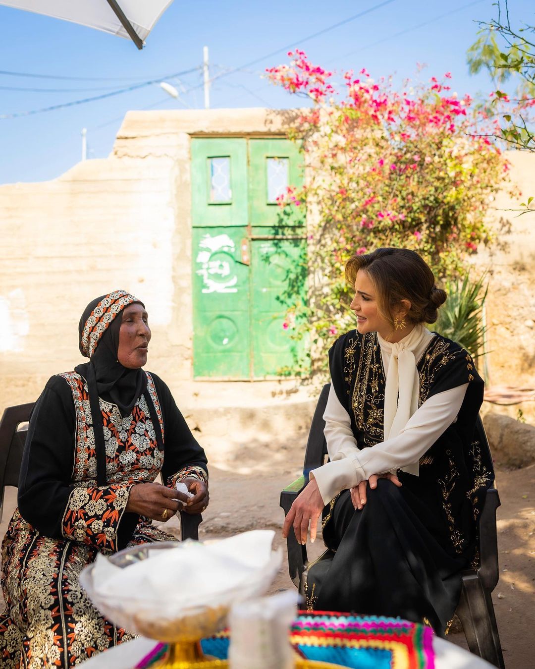 Queen Rania of Jordan visited  Ghor Al Safi in Al Karak Governorate where she met with Ghor Al Safi Women’s Association for Social Development board of directors and a number of its beneficiaries