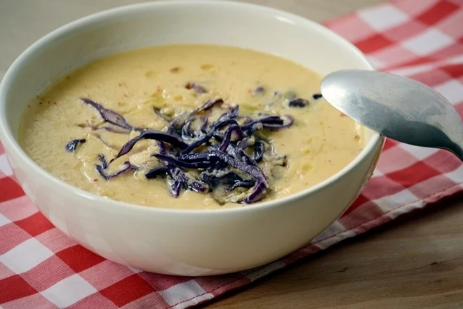 Crema de garbanzos con lombarda