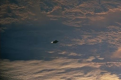 Foto-Foto UFO Oleh NASA - infolabel.blogspot.com