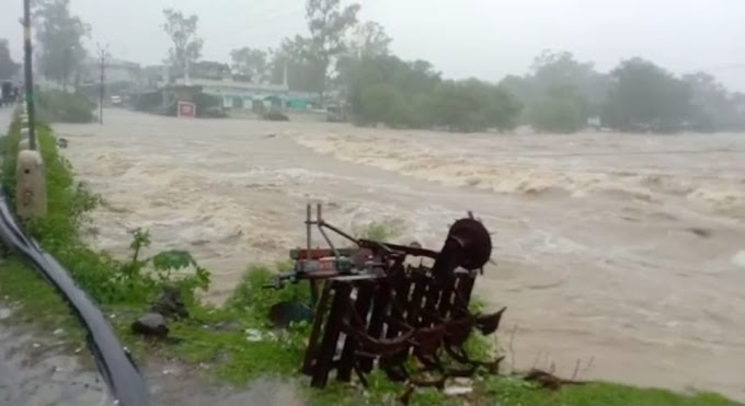 अनवरत वारिश से.नदियाँ उफान पर