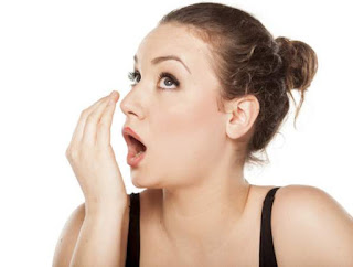 5 ways to overcome bad breath naturally