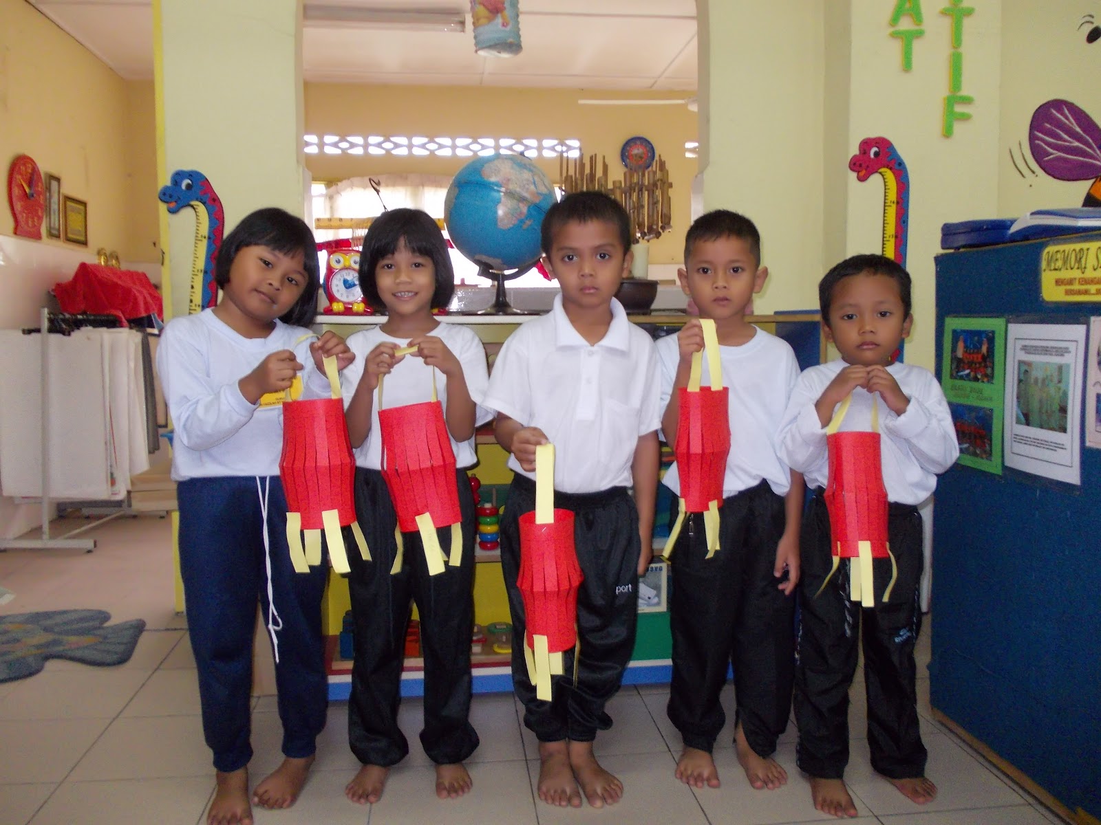 Prasekolah SK Desa Jasmin Aktiviti Membuat Tanglung