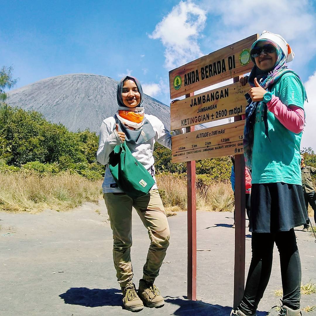 Style Hijab Untuk Mendaki Gunung  Tutorial Hijab Terbaru