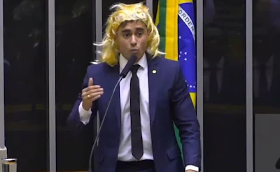 Discurso transfóbico do deputado Nikolas Ferreira na tribuna da Câmara dos Deputados gera repúdio e medidas de responsabilização.