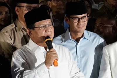 Emak-Emaknya Probowo-Sandiaga Jauh Lebih NgeTren