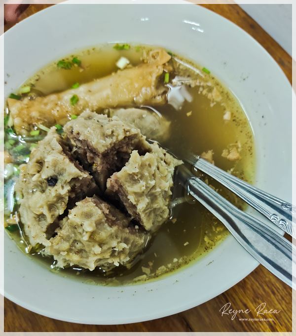 Nyobain Bakso beranak di Bakso Sumsum dan Mie Pangsit Kodji