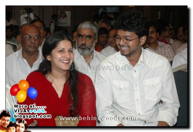 Vijay & Sangeetha 