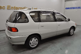 1998 Toyota Ipsum L Selection for UK to Southampton