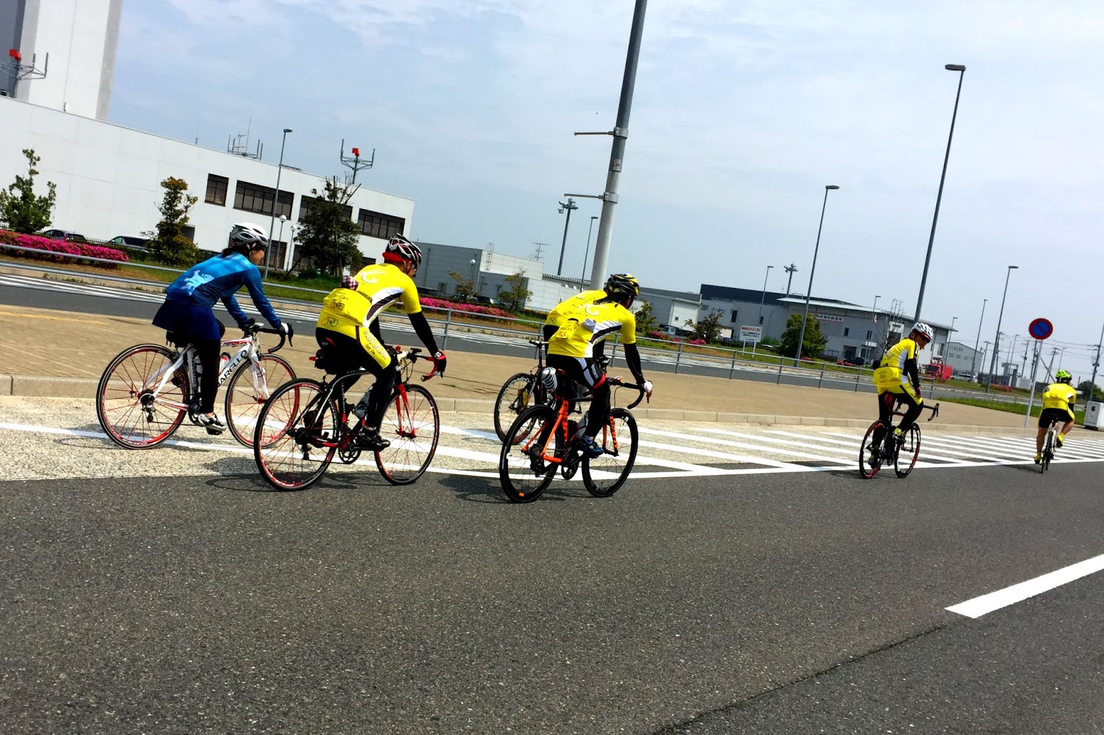 自転車 流通 卸売り センター broc 春日 店