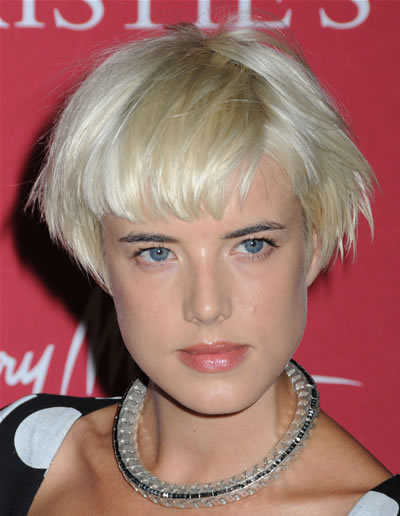 short blonde haircuts with bangs. short blonde hairstyles 2010.