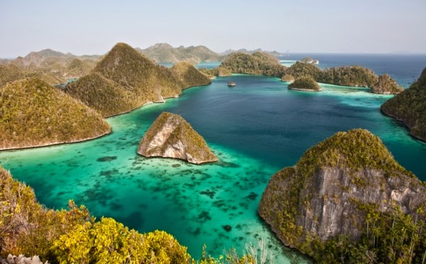 10 Pulau Tereksotis di Indonesia