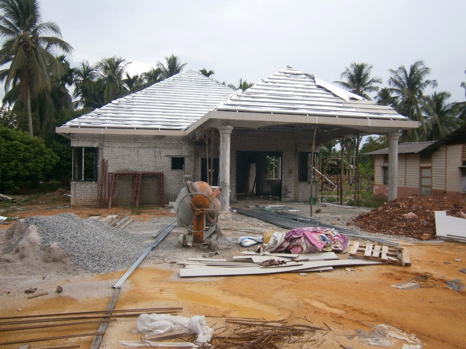 Rumah Idaman, Kontraktor Binaan, Perunding Pinjaman 