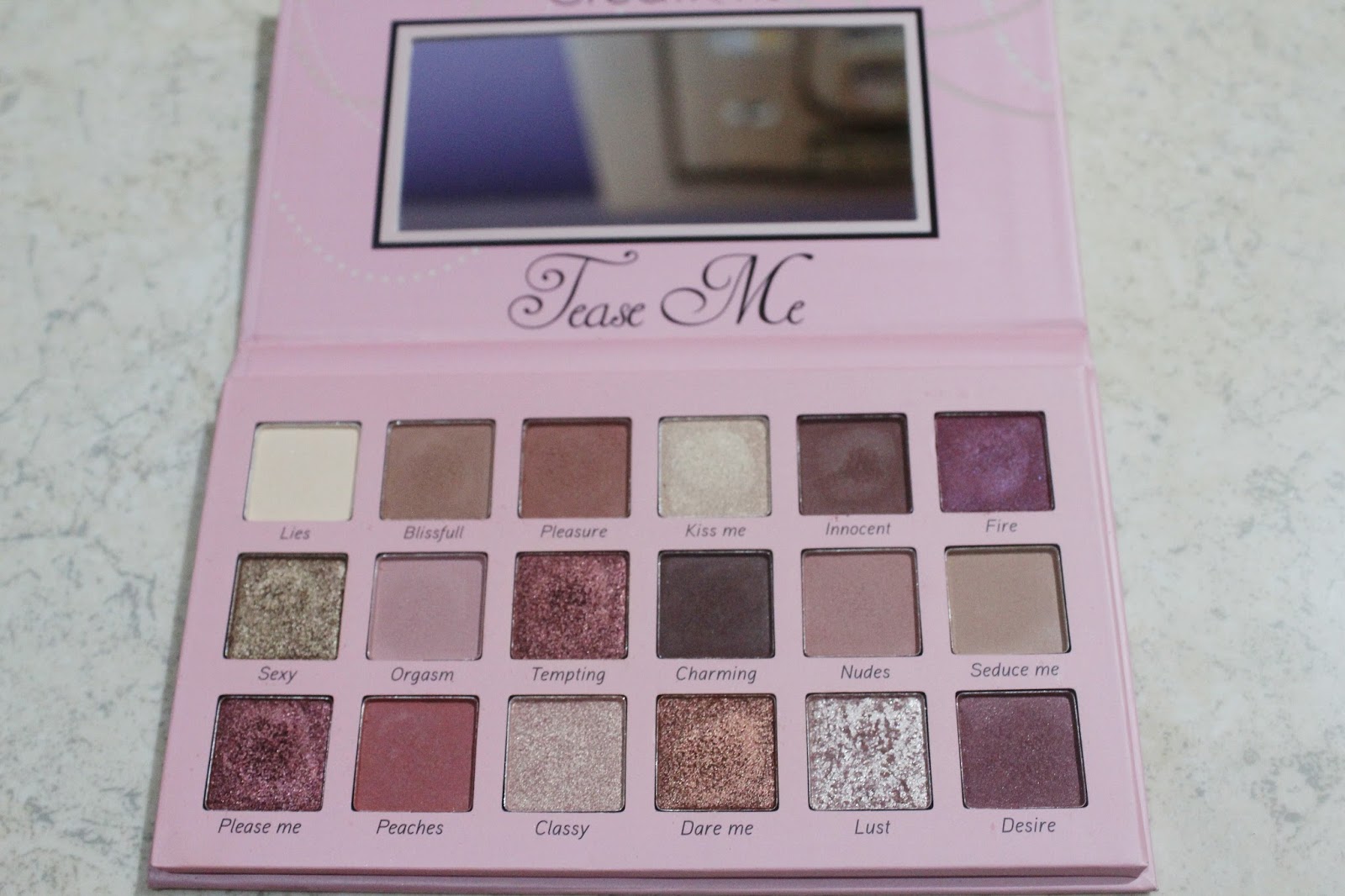 REVIEW BEAUTY CREATION TEASE ME EYESHADOW PALLETE ICAFABIOLA