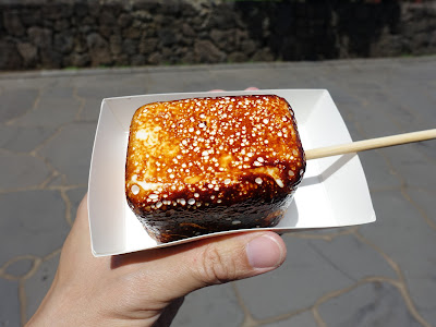 Jeju Island Daepo Jusangjeolli Cliff (대포주상절리대) - Snack shop Frozen S'More ice-cream dessert