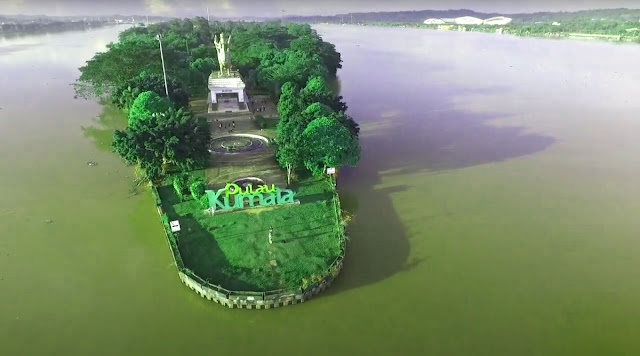 Pulau Kumala, Pulau tengah Sungai Mahakam