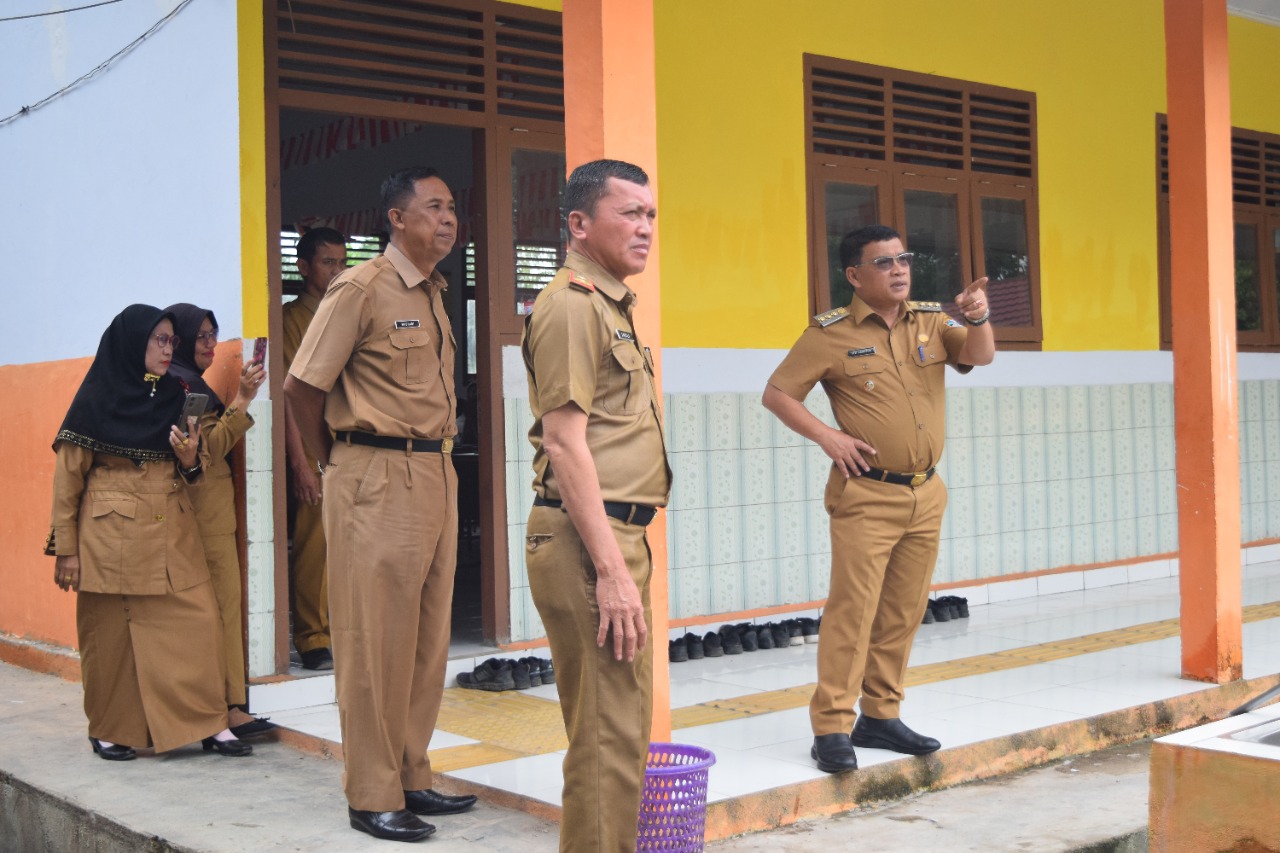 Bupati Devi Suhartoni Turun Langsung ke Sekolah-sekolah, Evaluasi Lingkungan Hijau Hingga Mutu Tenaga Pendidik